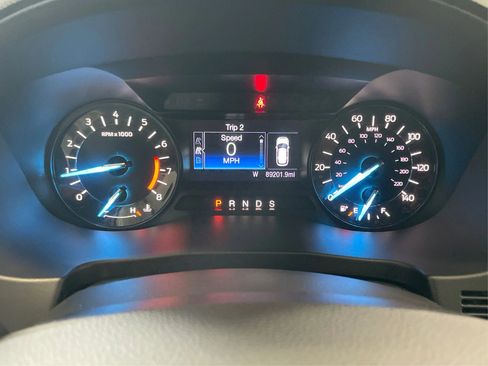 Used 2017 Ford Explorer XLT image 20