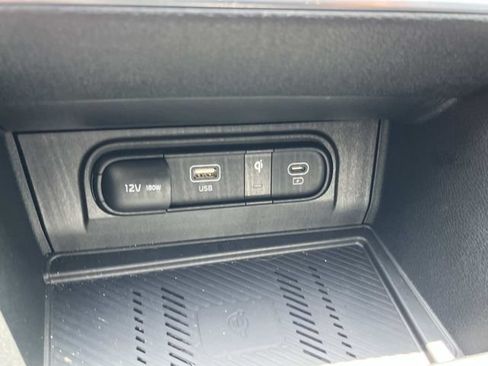 Used 2025 Kia Sportage SX FWD image 40