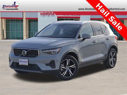 Used 2024 Volvo XC40 B5 Core