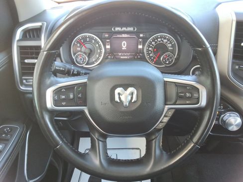 Used 2022 RAM 1500 Laramie AWD/4WD image 11