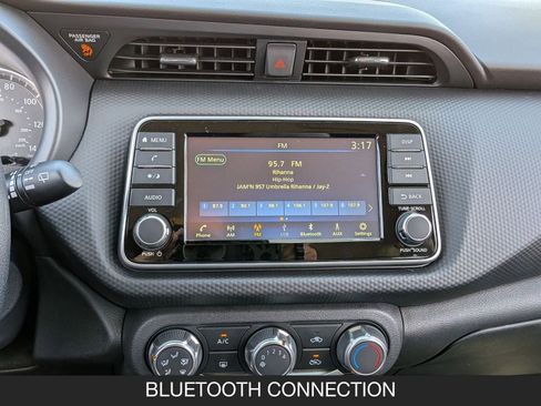 New 2025 Nissan Kicks Play S image 18