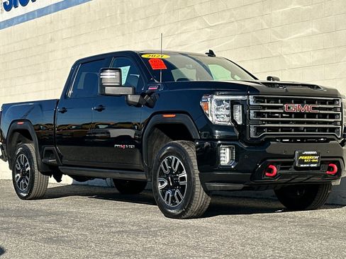 Used 2021 GMC Sierra 2500 AT4 w/ AT4 Premium Plus Package image 2