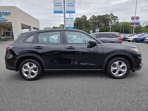 Used 2025 Honda HR-V LX image 4