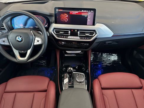 Used 2024 BMW X4 xDrive30i w/ Premium Package AWD/4WD image 12