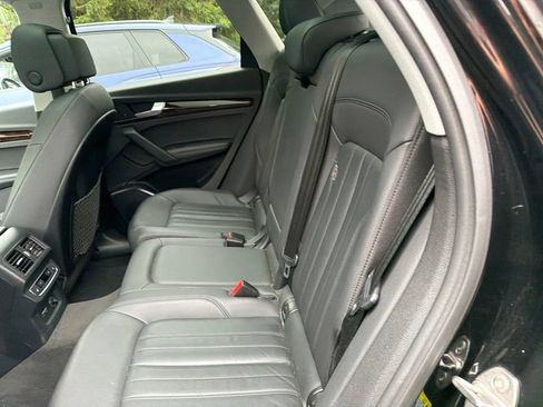 Used 2020 Audi Q5 2.0T Premium Plus w/ Premium Plus Package AWD/4WD image 6