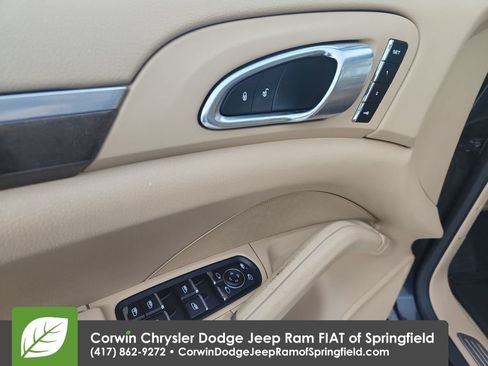 Used 2016 Porsche Cayenne AWD/4WD image 13