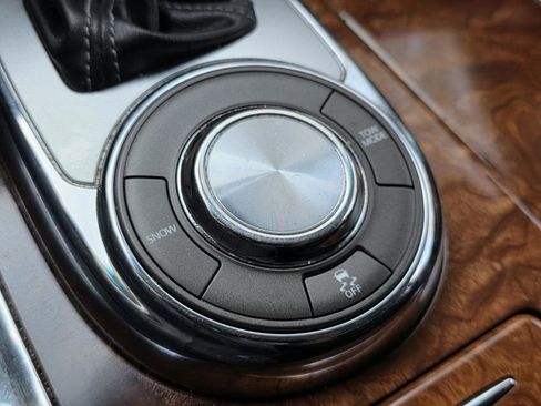 Used 2016 INFINITI QX80 2WD w/ Deluxe Technology Package image 34