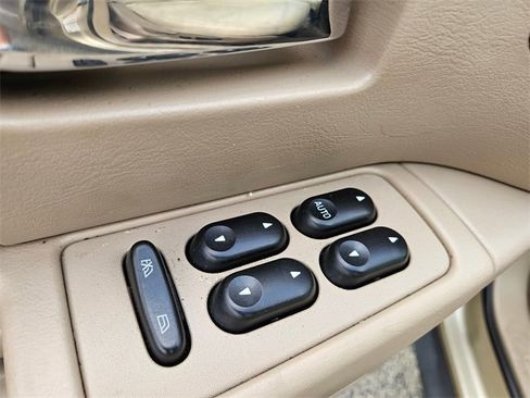 Used 2001 Mercury Sable LS Premium image 15