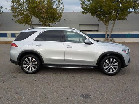 Used 2020 Mercedes-Benz GLE 350 4MATIC image 4