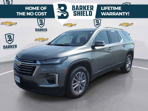 Used 2023 Chevrolet Traverse LT FWD image 1