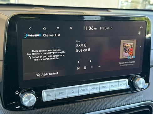 Used 2023 Hyundai Kona Limited FWD image 16