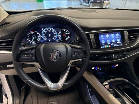 Used 2023 Buick Enclave Avenir w/ Avenir Technology Package AWD/4WD image 18