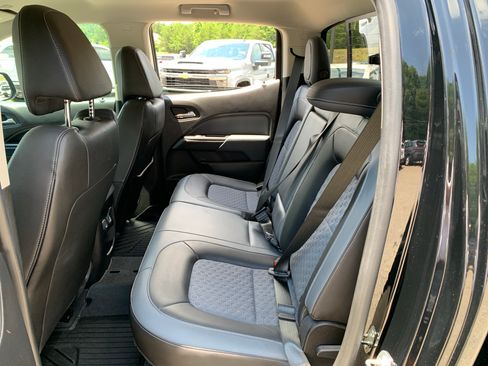 Used 2019 Chevrolet Colorado Z71 w/ Z71 Midnight Edition AWD/4WD image 30
