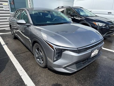 Used 2025 Kia K4 FWD image 4