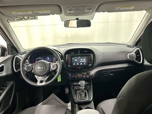 Used 2020 Kia Soul LX image 18
