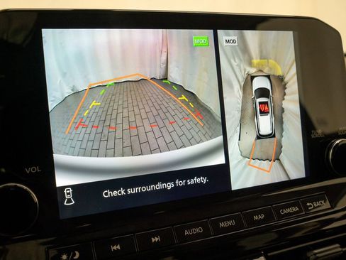 Certified 2023 Nissan Pathfinder SL image 15