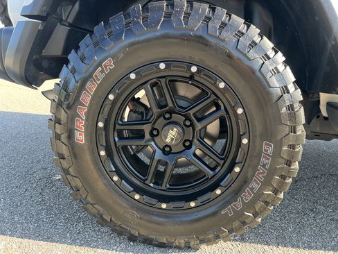 Used 2018 Jeep Wrangler Unlimited Rubicon AWD/4WD image 28