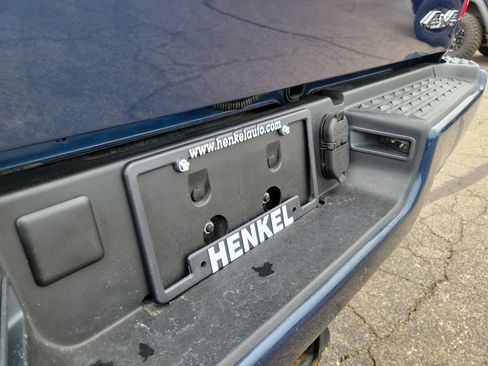 Used 2024 RAM 2500 Big Horn w/ Sport Appearance Package image 21