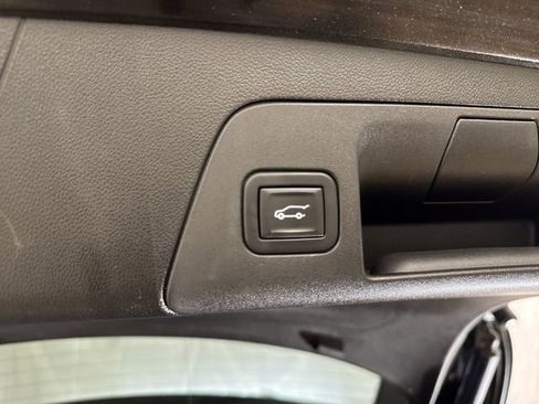 Certified 2023 Buick Envision Essence AWD/4WD image 24