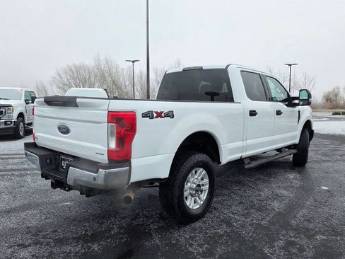 Used 2017 Ford F250 XLT w/ XLT Value Package image 6