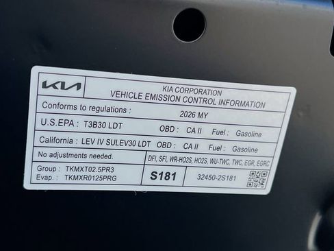 New 2026 Kia Sportage LX FWD image 32