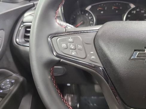 Used 2023 Chevrolet Equinox RS w/ LPO, Floor Liner Package AWD/4WD image 20