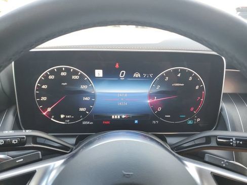 Used 2023 Mercedes-Benz GLC 300 4MATIC image 25