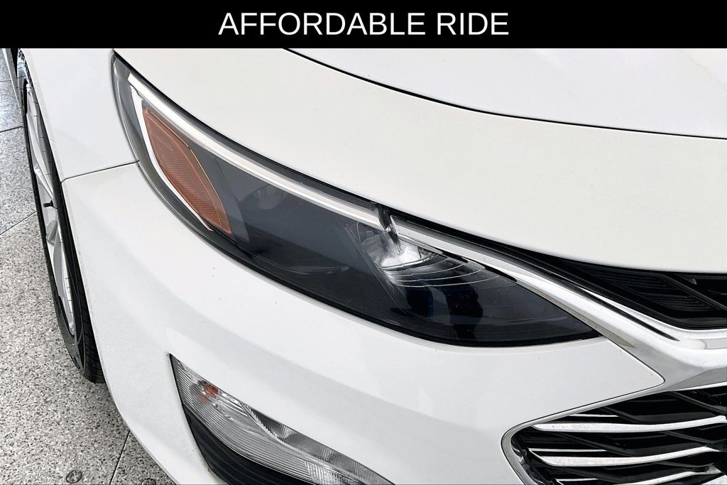 Used 2025 Chevrolet Malibu LT FWD image 38