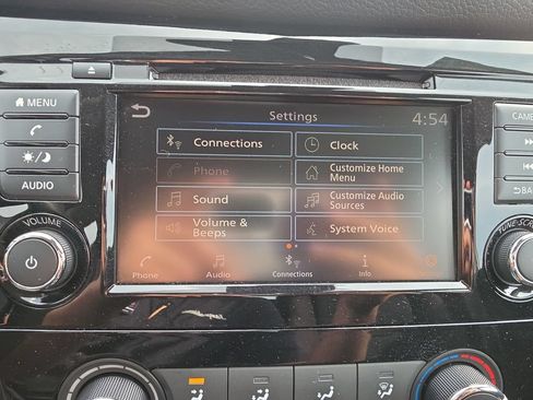 Used 2020 Nissan Rogue Sport S AWD/4WD image 25