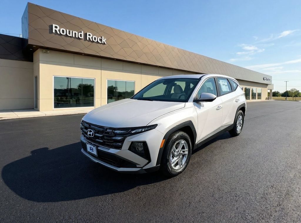 New 2026 Hyundai Tucson SE FWD image 1