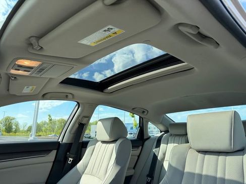 Used 2018 Honda Accord EX-L image 34