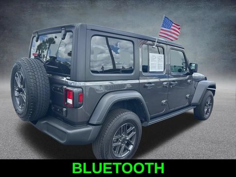 Used 2024 Jeep Wrangler Unlimited Sport AWD/4WD image 5