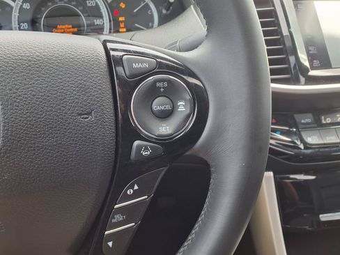 Used 2016 Honda Accord EX-L image 16