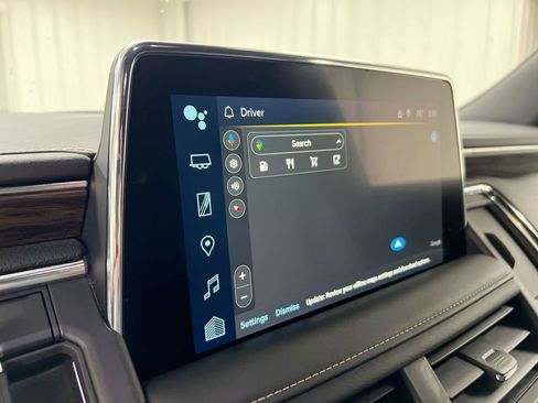 Used 2024 Chevrolet Tahoe Premier AWD/4WD image 15