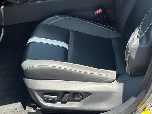 Used 2025 Toyota Camry SE FWD image 26