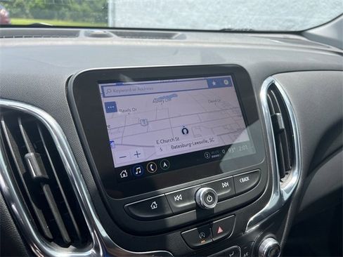 Used 2022 Chevrolet Equinox LT image 14