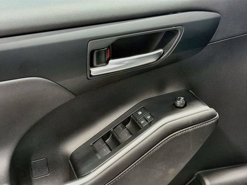 Certified 2020 Toyota Highlander XLE w/ Protection Package #3 AWD/4WD image 15