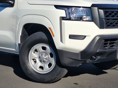 Certified 2024 Nissan Frontier S w/ Technology Package image 3