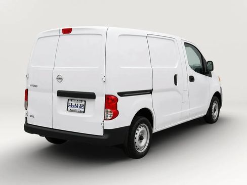 Used 2015 Nissan NV200 S FWD image 7
