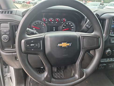 Used 2021 Chevrolet Silverado 1500 Custom image 14