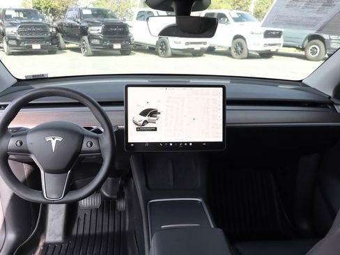 Used 2024 Tesla Model Y Long Range RWD image 24