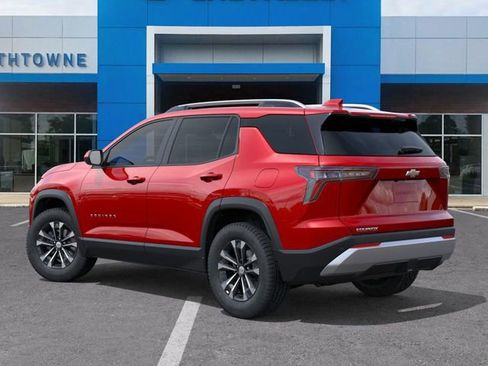 New 2026 Chevrolet Equinox LT FWD image 3