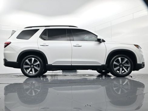 Used 2025 Honda Pilot Touring image 60