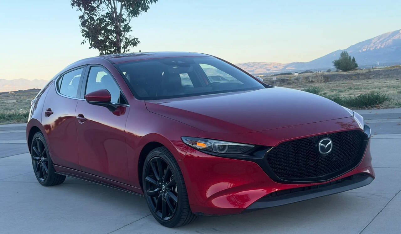 Used 2019 MAZDA MAZDA3 AWD Hatchback w/ Premium Pkg image 3
