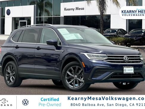 Used 2023 Volkswagen Tiguan SE FWD image 1