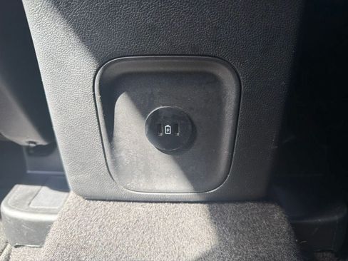 Used 2025 Ford Escape ST-Line FWD image 15
