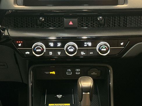 Used 2024 Honda CR-V Sport Touring image 17