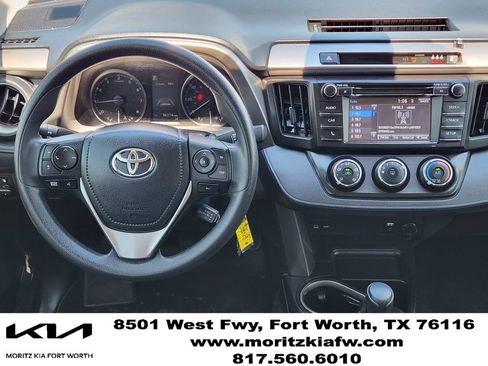 Used 2017 Toyota RAV4 LE FWD image 25