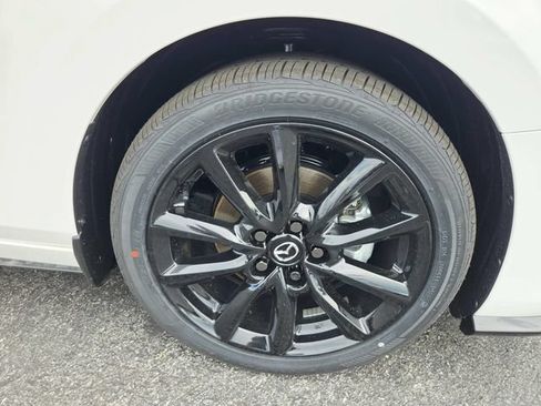 New 2026 MAZDA MAZDA3 Hatchback w/Premium Plus Pkg AWD/4WD image 14