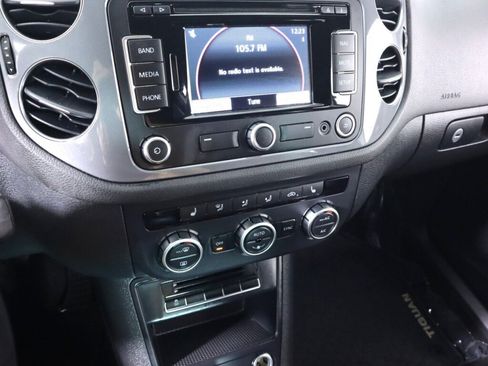 Used 2014 Volkswagen Tiguan R-Line AWD/4WD image 15